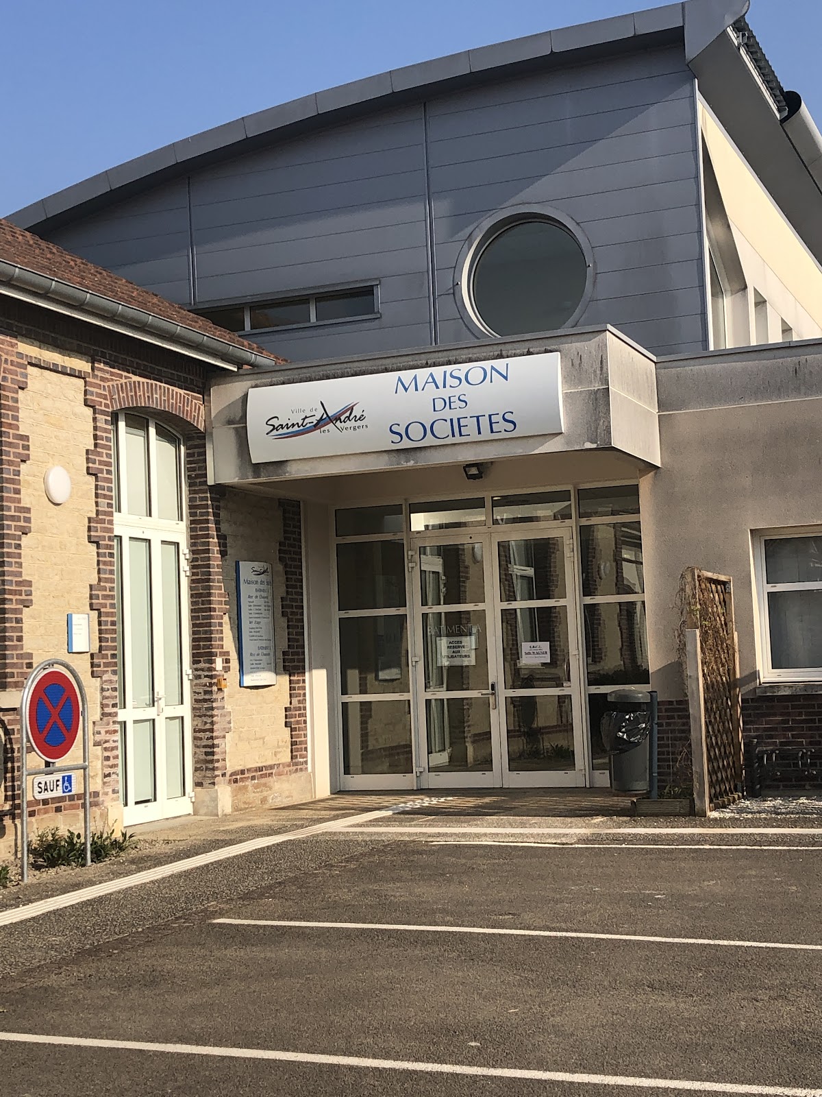 Maison Des Societes - Photo 2