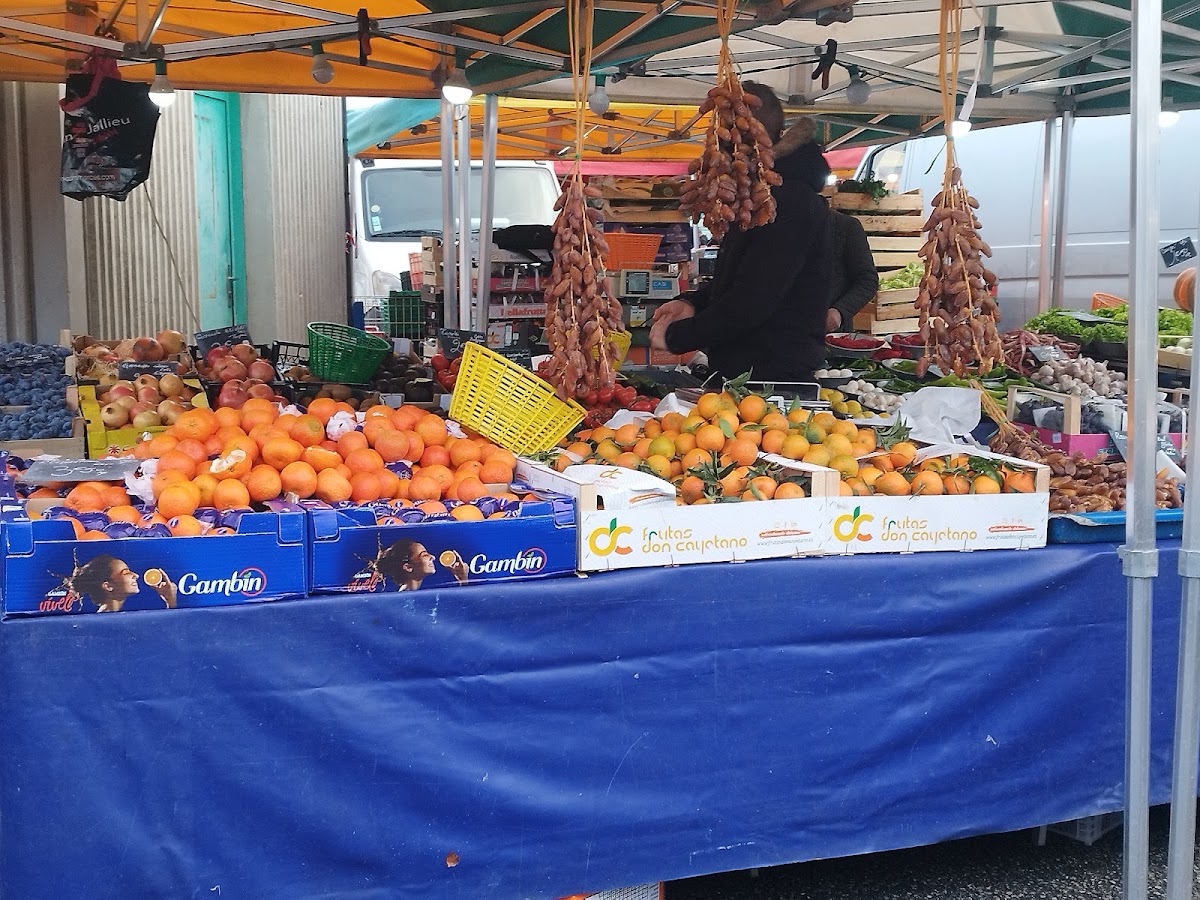 Marché Mas du Taureau - Photo 1