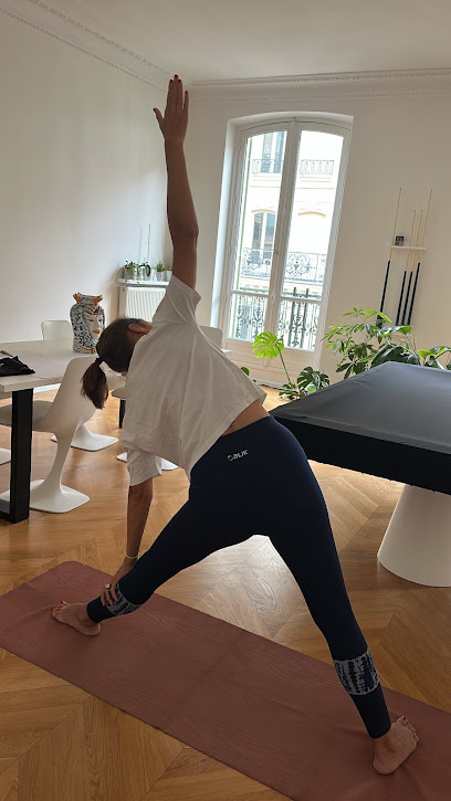 Marie Shanti Yoga | Yoga, Ayurveda & Travel Planning | Paris et en ligne - Photo principale