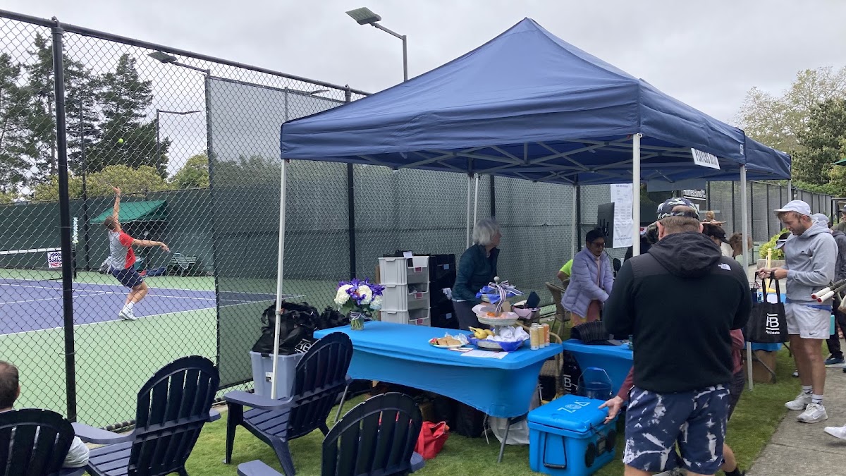 Marin Tennis Club - Photo 3