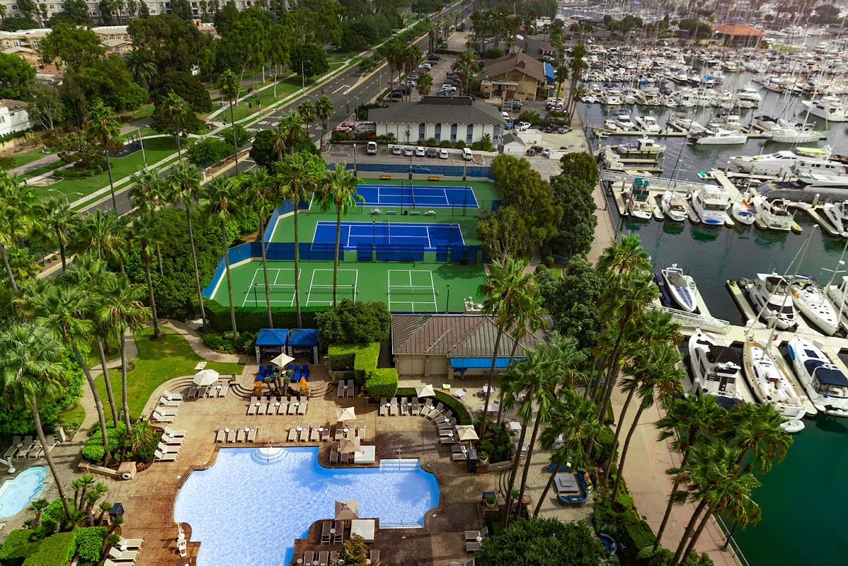 Marina Racquet Club - Photo 2