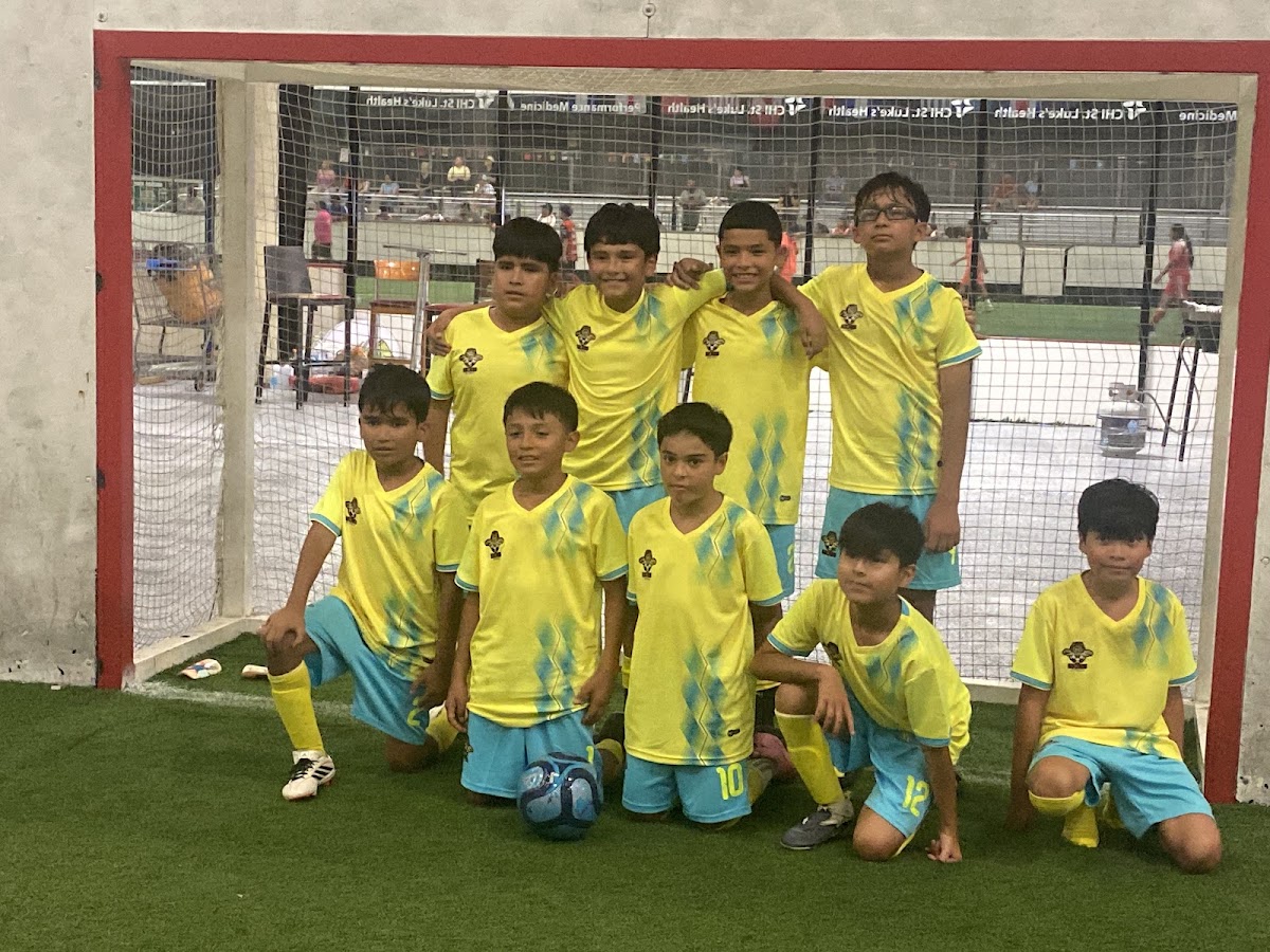 Maya Indoor Soccer - Photo 2