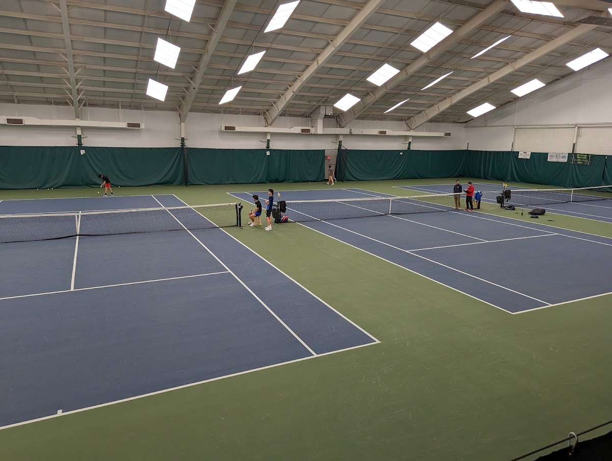 Mayfield Village Racquet Club - Photo 1