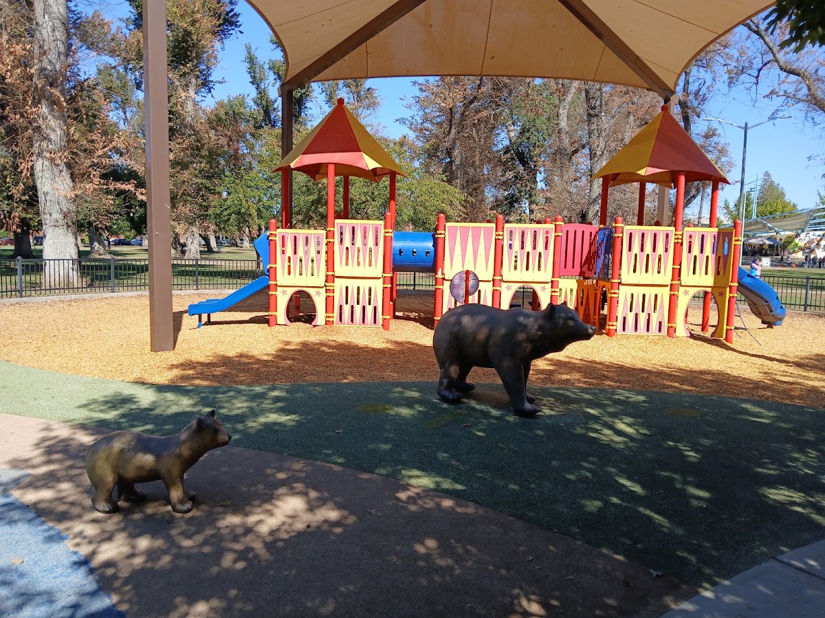 McClatchy Park Tennis Courts - Photo 3
