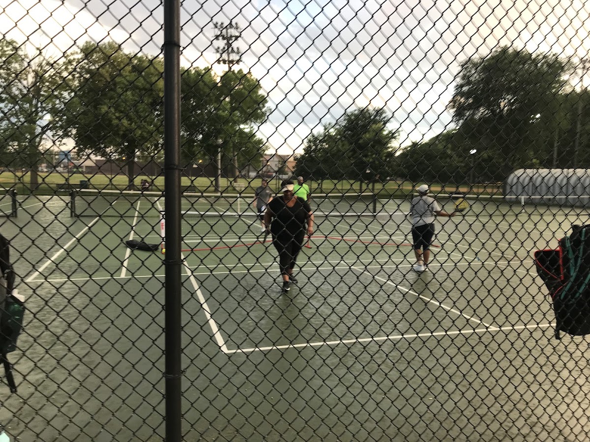 McGuane Park Tennis Courts - Photo 2