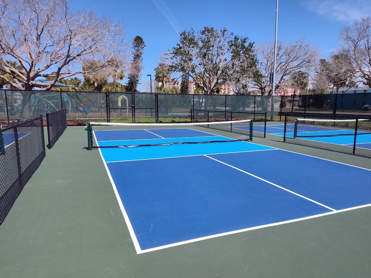 McKay Playfield - Photo 2