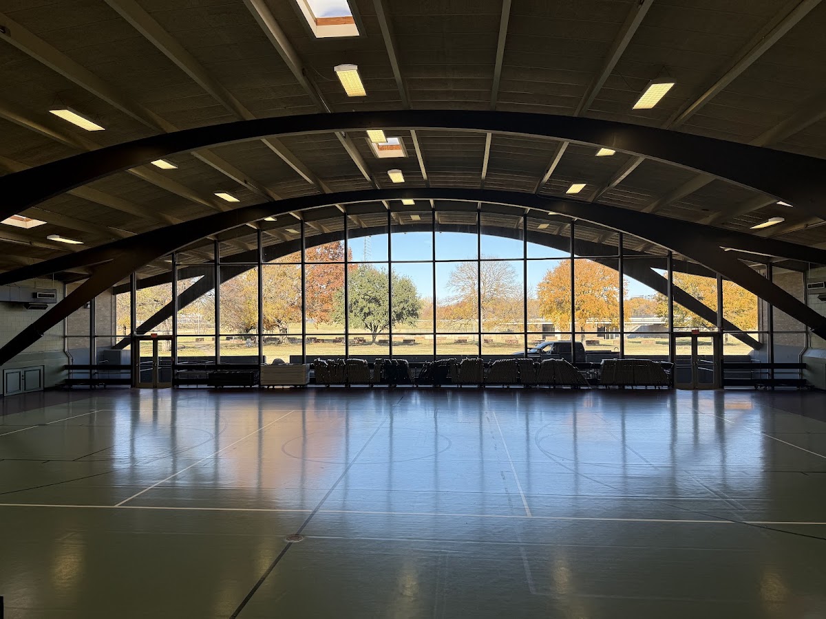 Meadowbrook Recreation Center - Photo 1