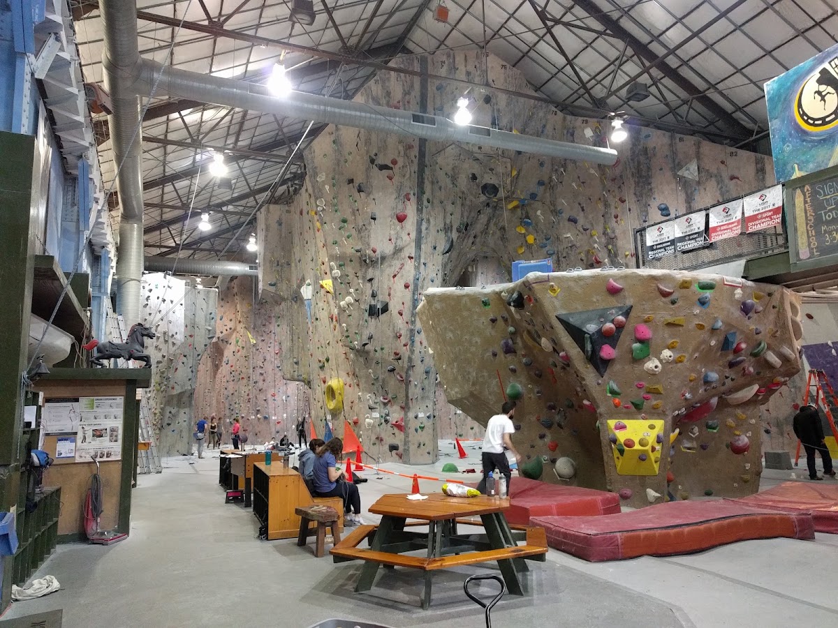 MetroRock Everett - Photo 2