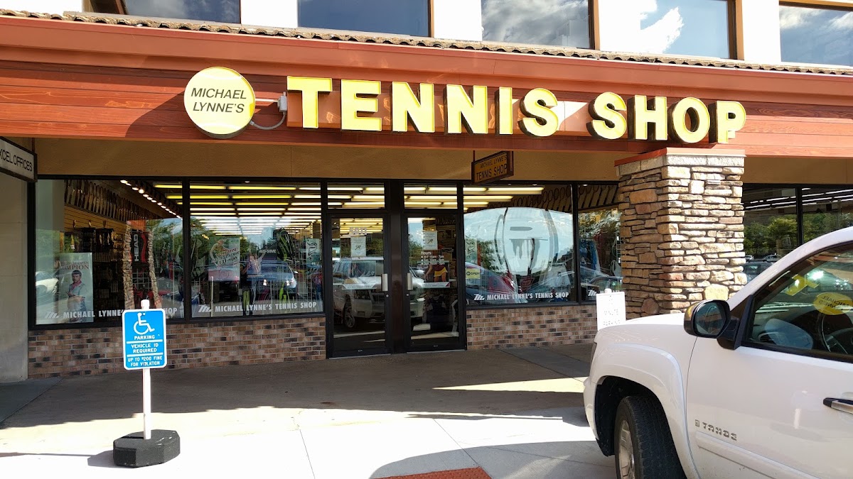 Michael Lynne's Tennis Shop - Photo 3