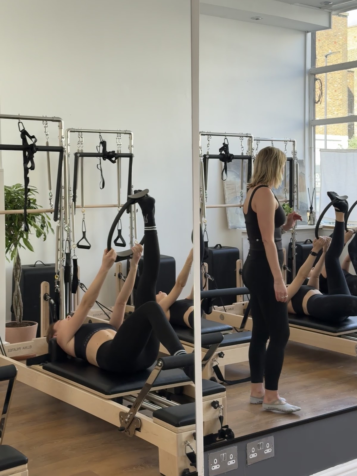 Midline Studio - Reformer Pilates Maida Vale - Photo 3