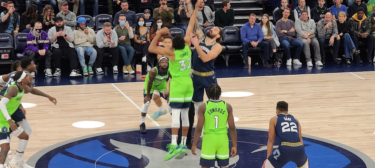 Minnesota Timberwolves - Photo 3