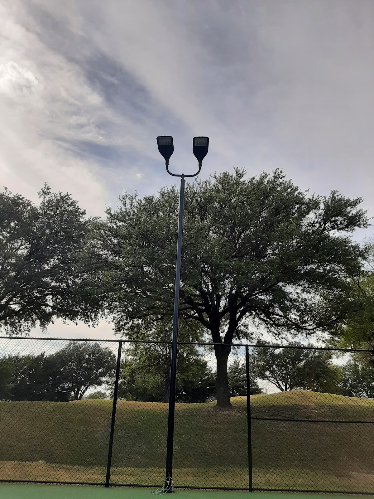 Mira Vista Tennis Courts - Photo 2