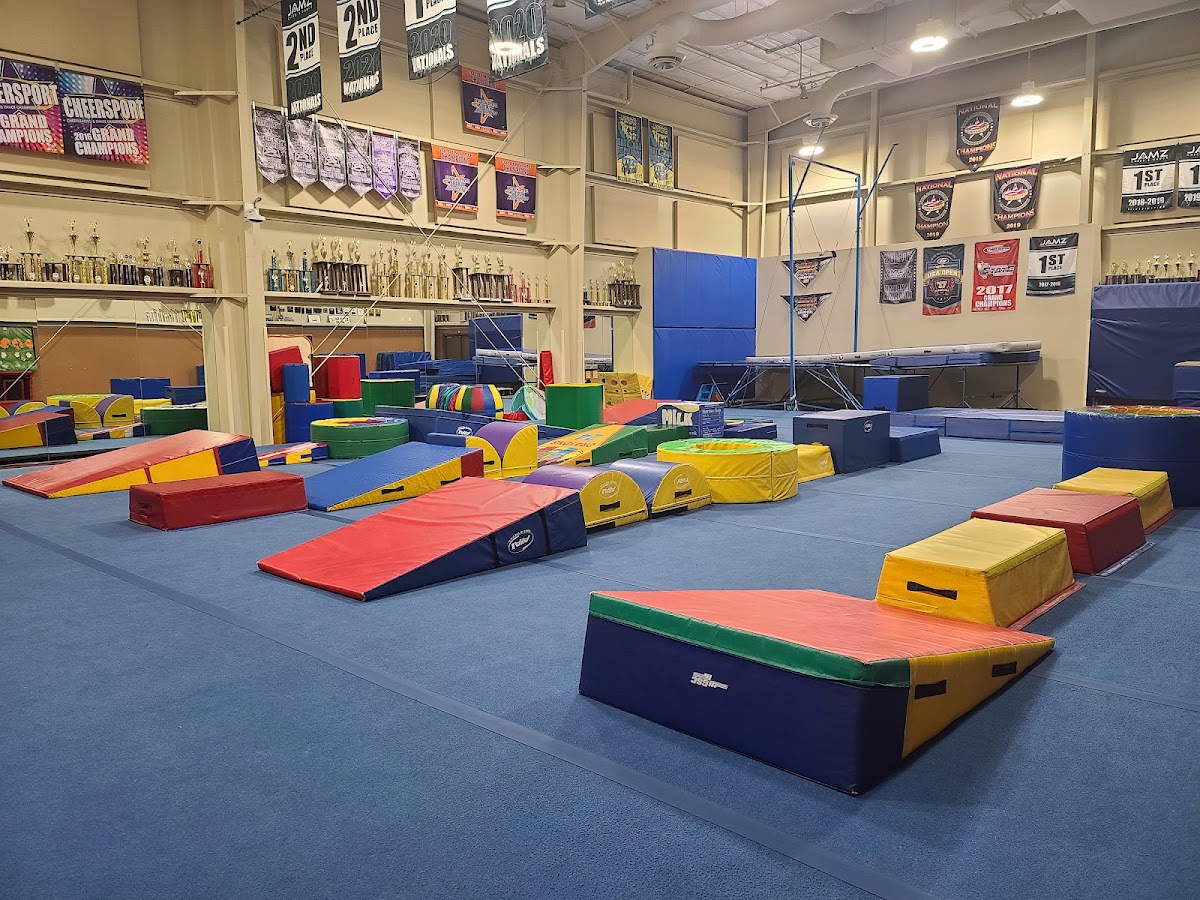 Mirabelli Community Center - Photo 3