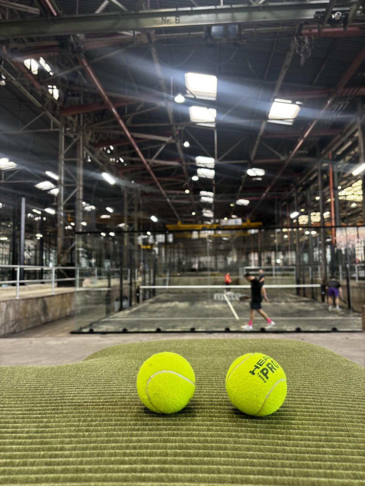 mitte – oskar | Boutique Padel Club - Photo 2