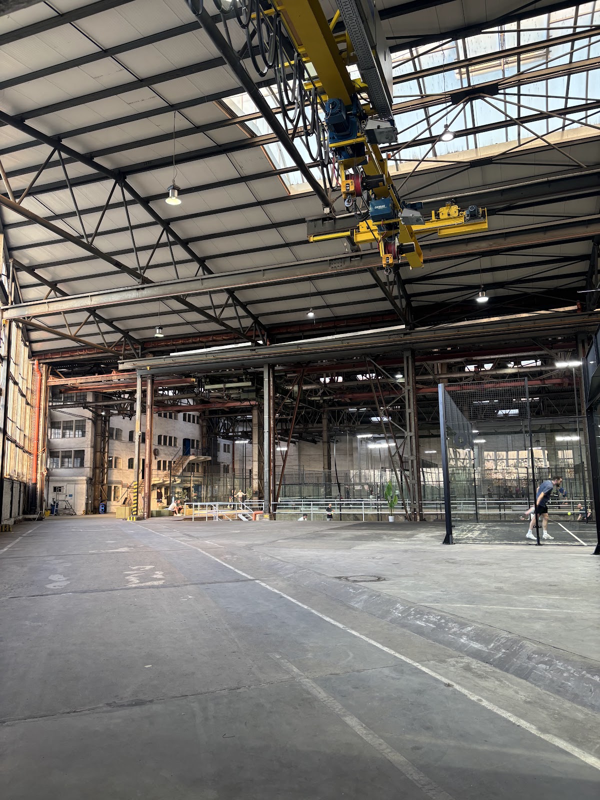 mitte – oskar | Boutique Padel Club - Photo 3