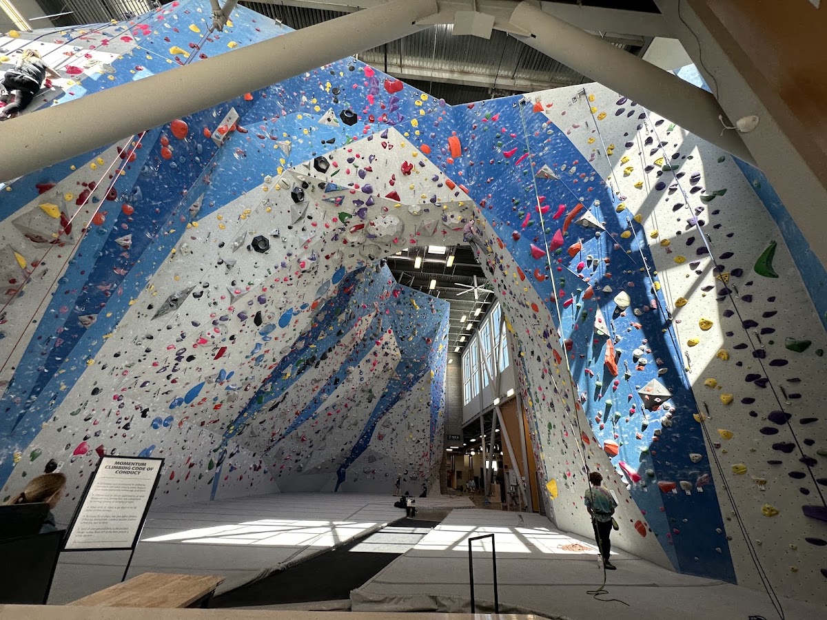 Momentum Climbing Academy - Photo 2