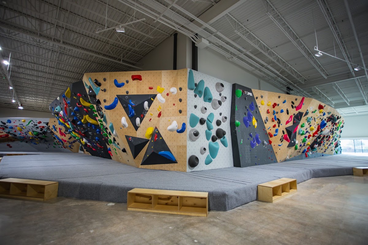 Momentum Indoor Climbing Memorial - Photo 2