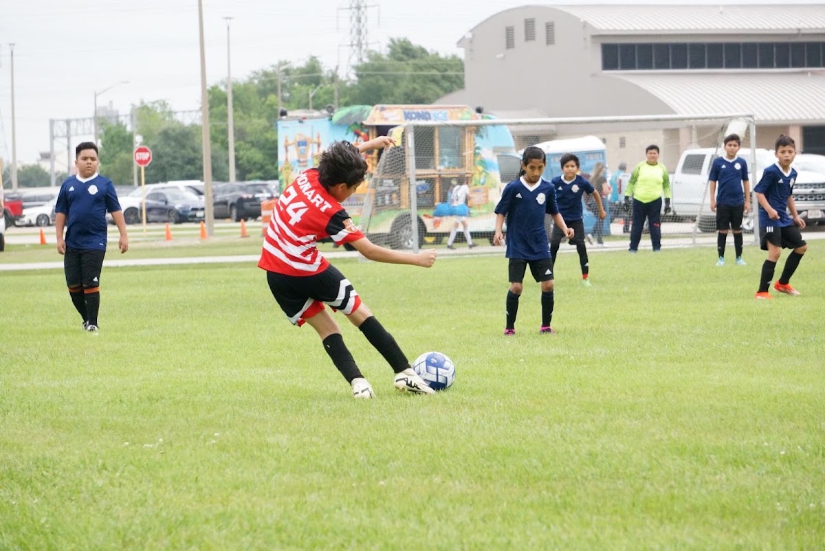 Monart Soccer Club - Photo 2