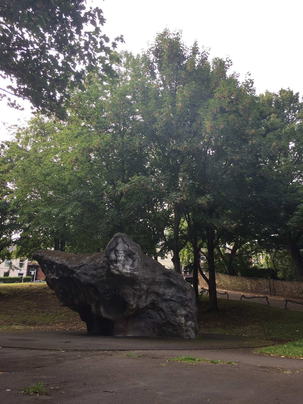 Montague Street Outdoor Climbing Boulder - Photo 2