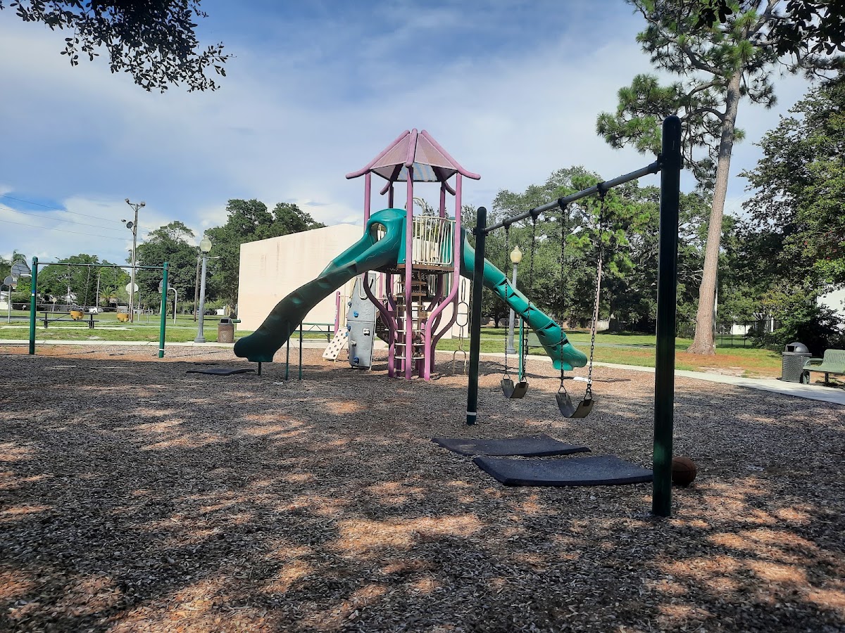 Montclair Park - Photo 1