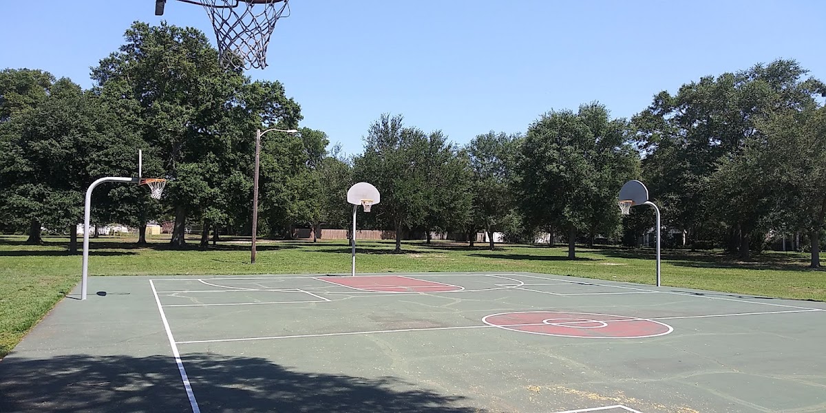 Montclair Park - Photo 3