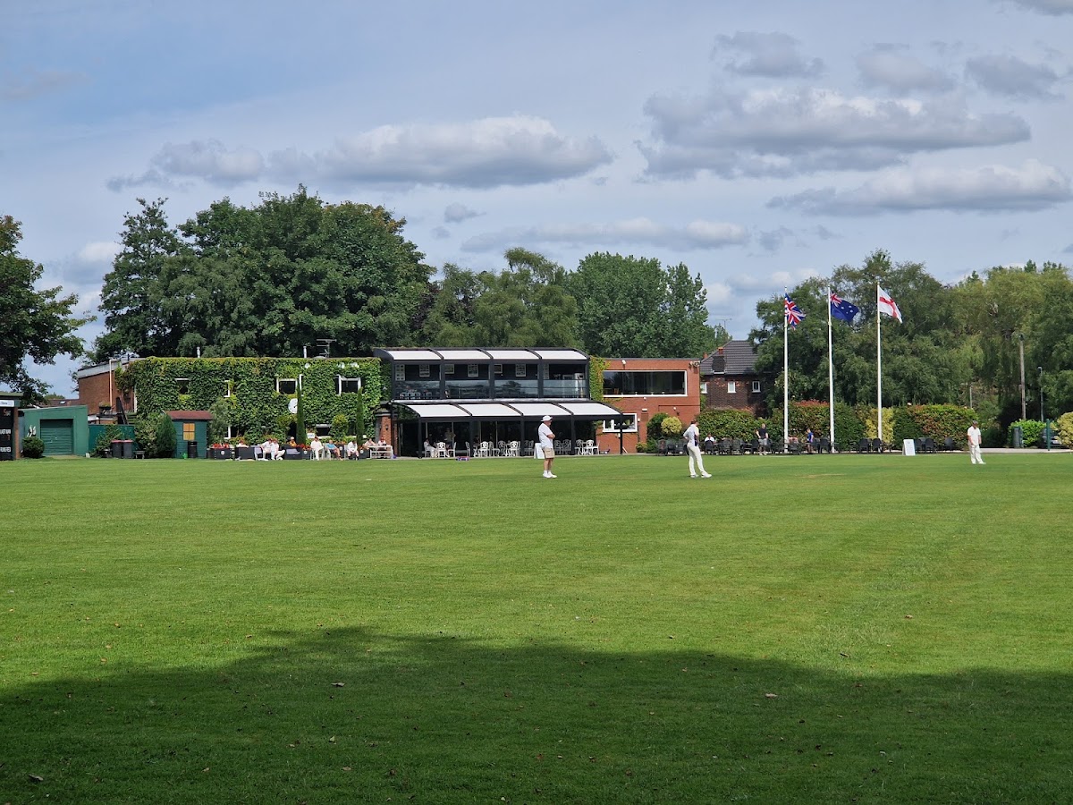 Monton Sports Club - Photo 3