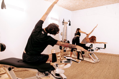 MOUVEMENT COLLECTIVE - Photo principale