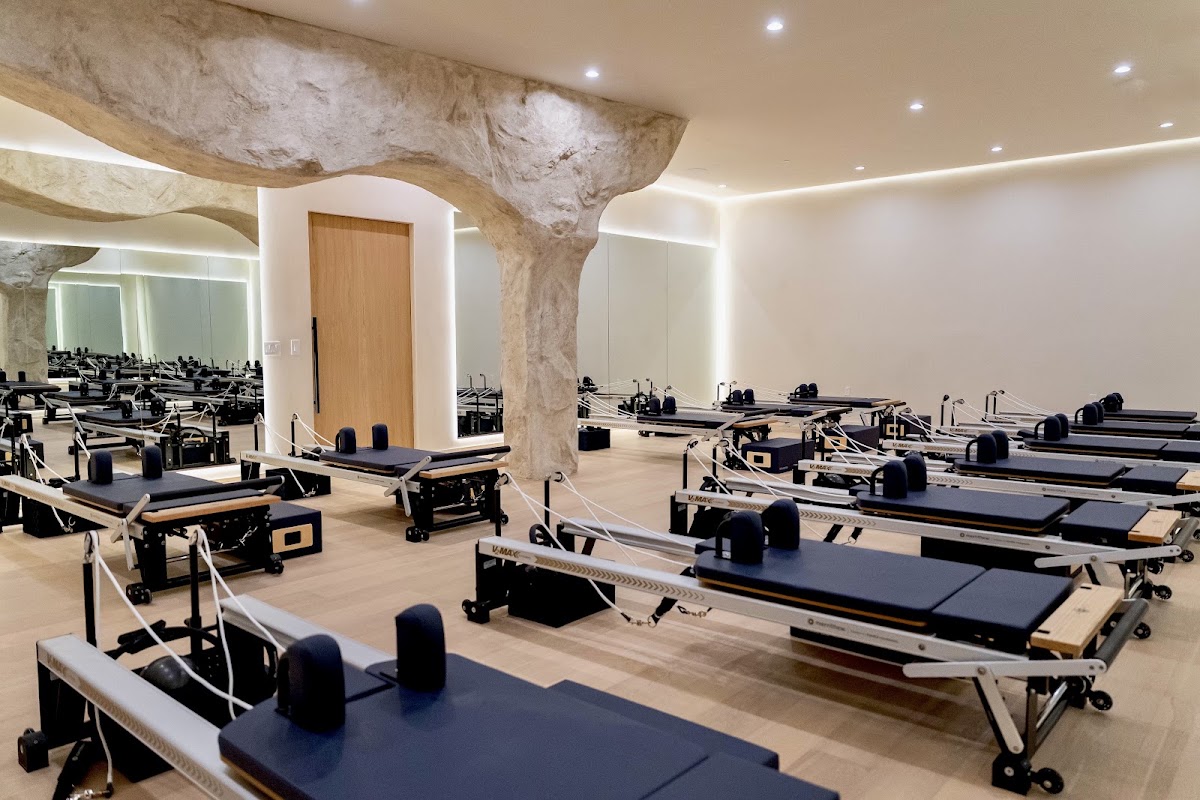 Move Studios - Pilates Reformer & Mat + Rebounder (Mini Trampoline) (Santa Monica/Venice) - Photo 1