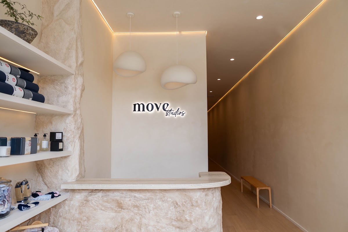 Move Studios - Pilates Reformer & Mat + Rebounder (Mini Trampoline) (Santa Monica/Venice) - Photo 3
