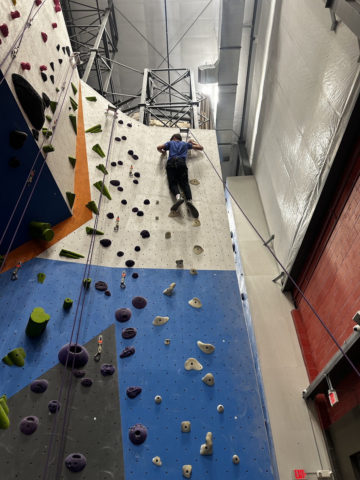 Movement Englewood - Photo 2