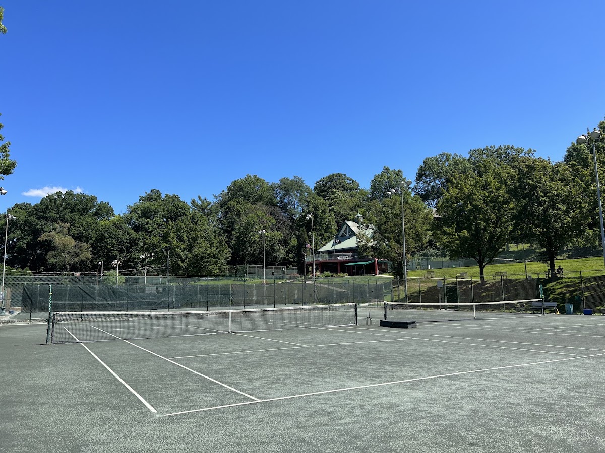 Mt. Lebanon Racket Center - Photo 3