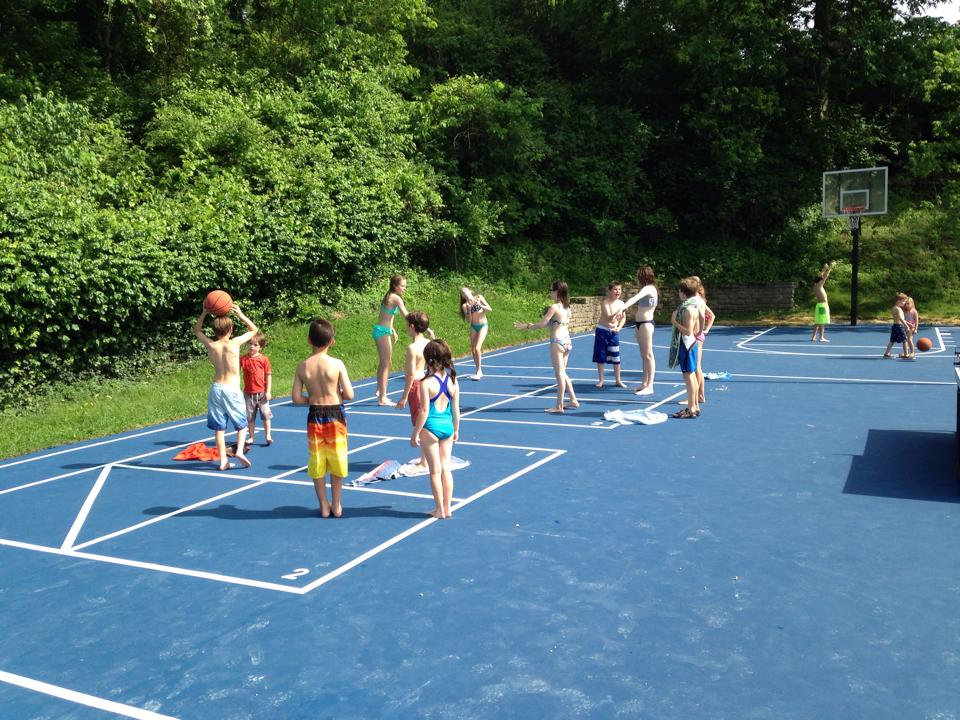 Mt.Lookout Swim & Tennis Club - Photo 2