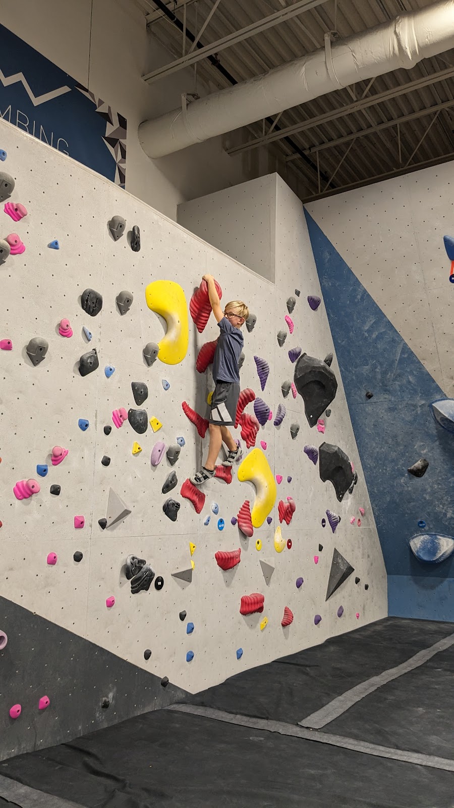 MW Climbing - Photo 2