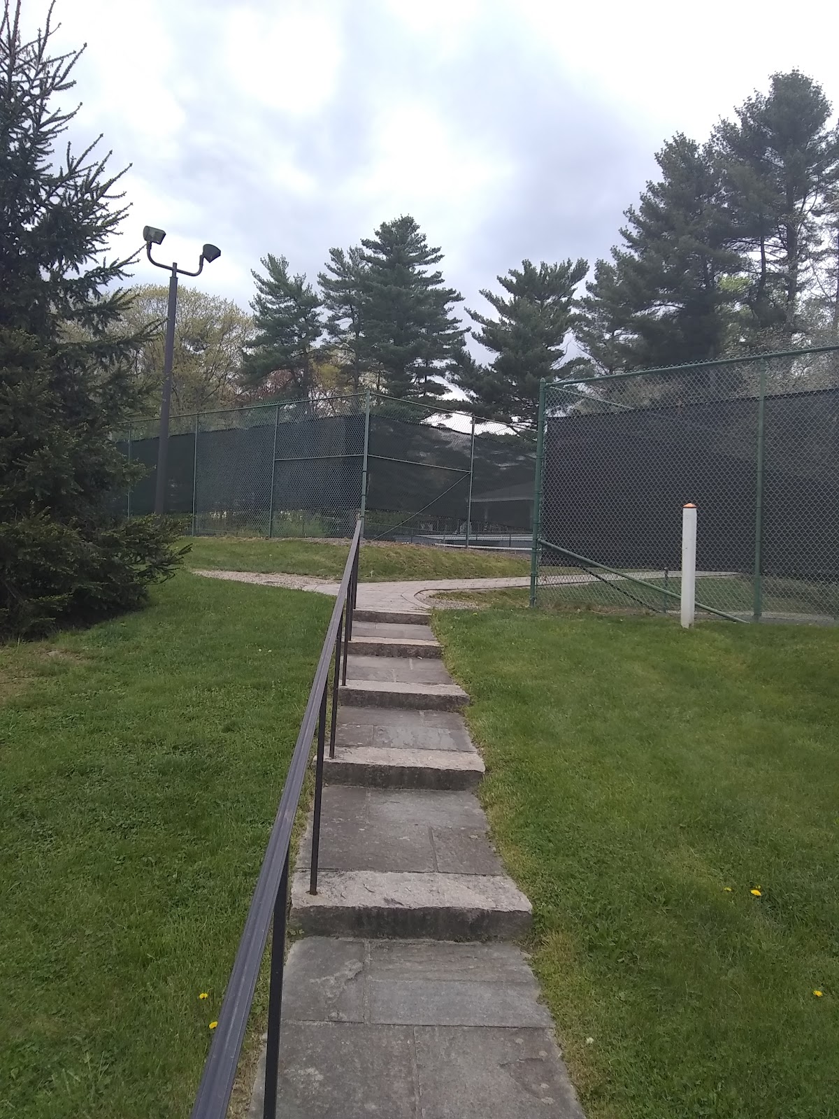 New Canaan Field Club - Photo 3