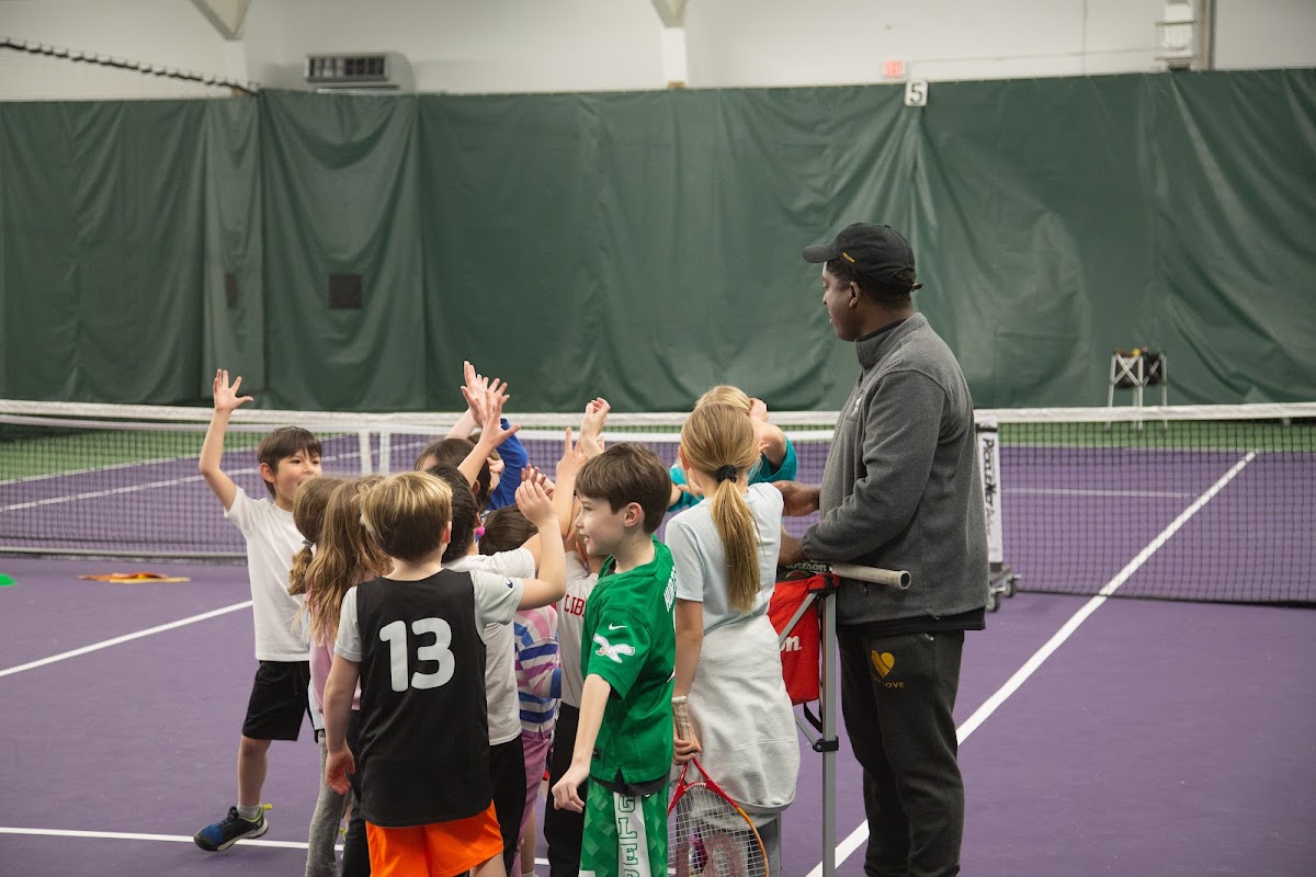 New Canaan Racquet Club - Photo 3