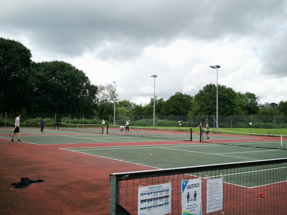 Newbury Tennis Club - Photo 2