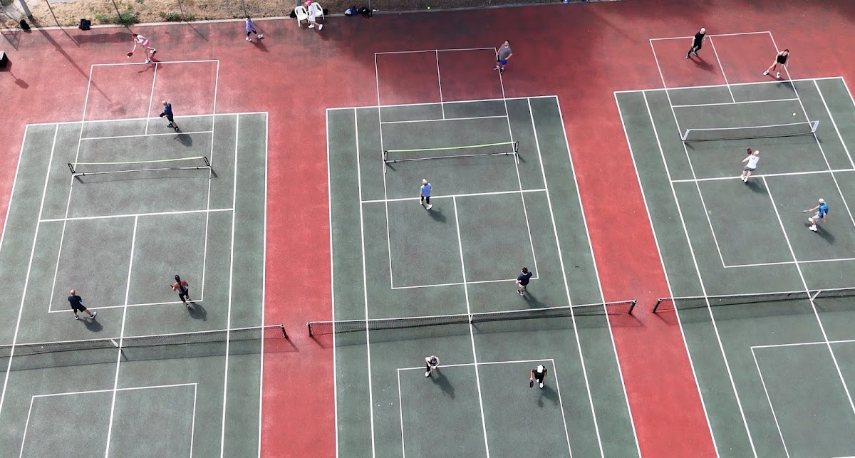 Newbury Tennis Club - Photo 3