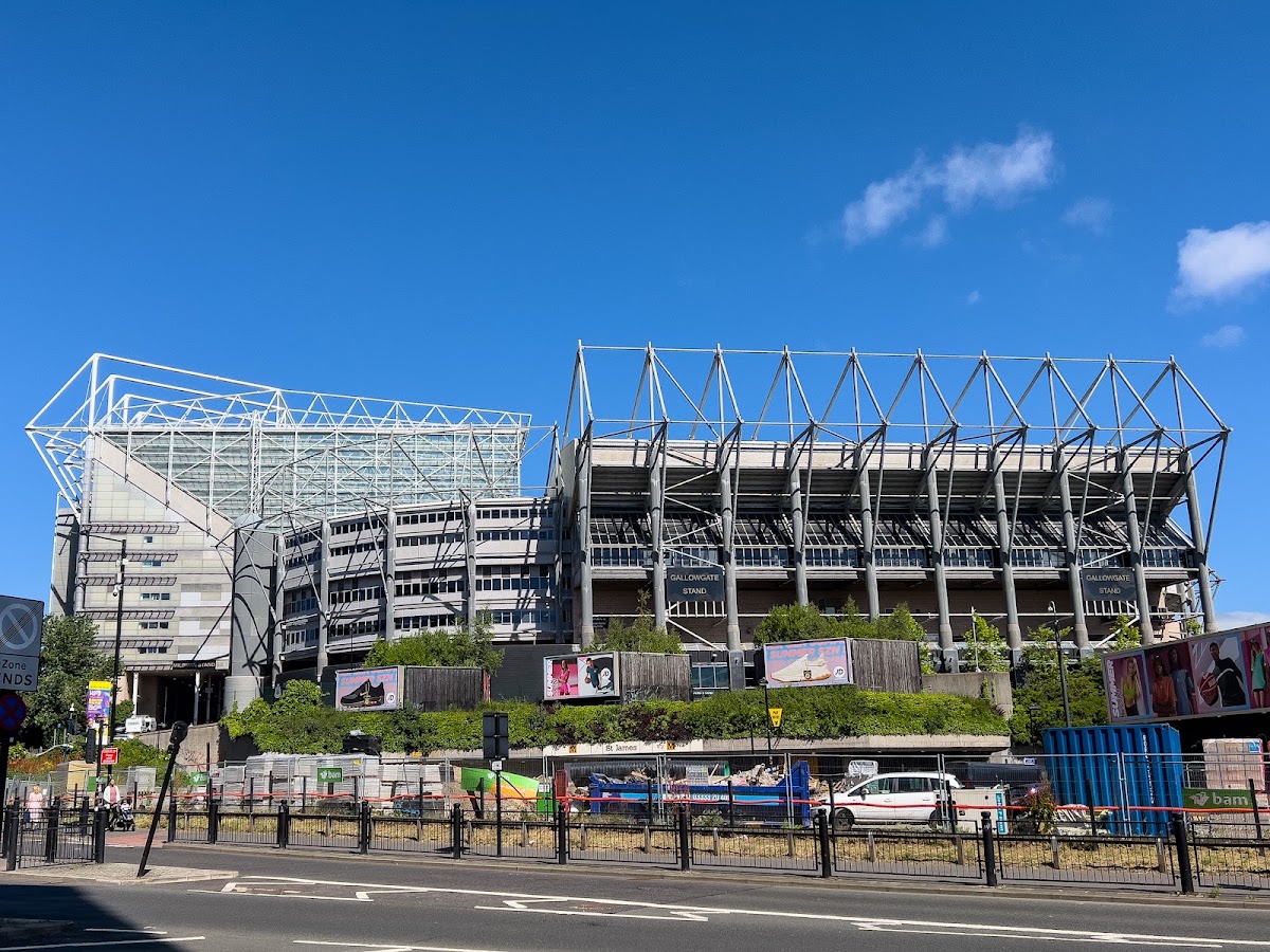 Newcastle United Football Club - Photo 2