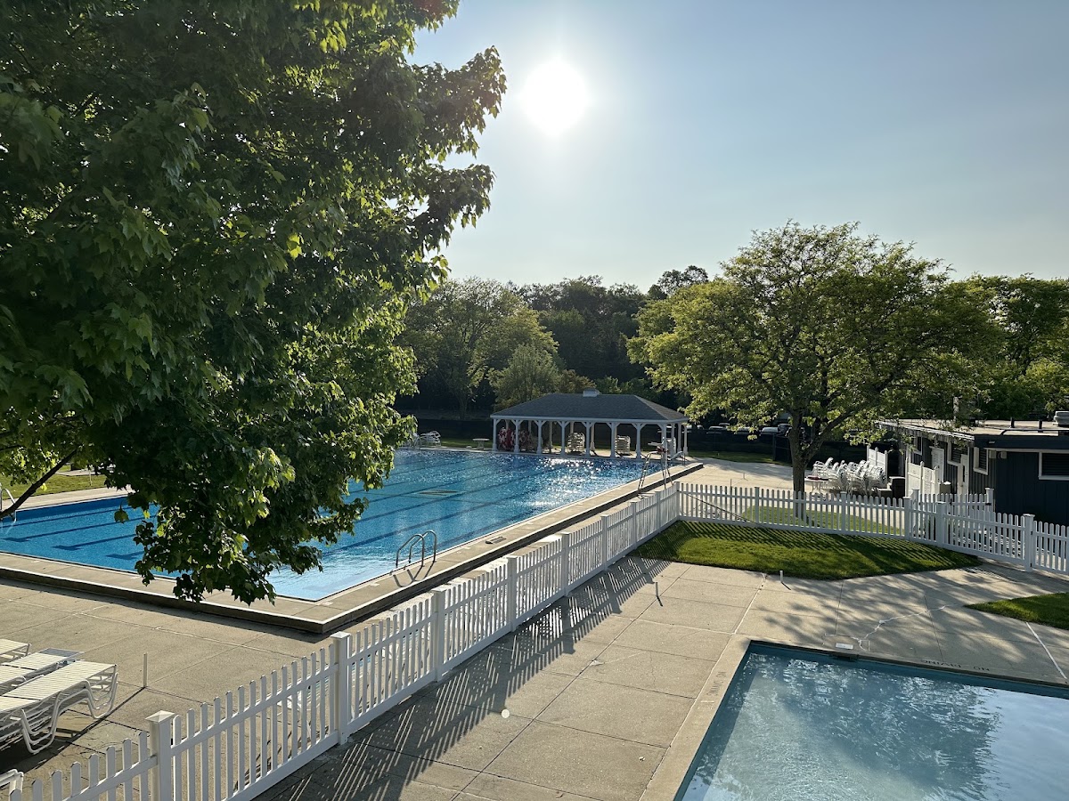 Newfield Swim & Tennis Club - Photo 1