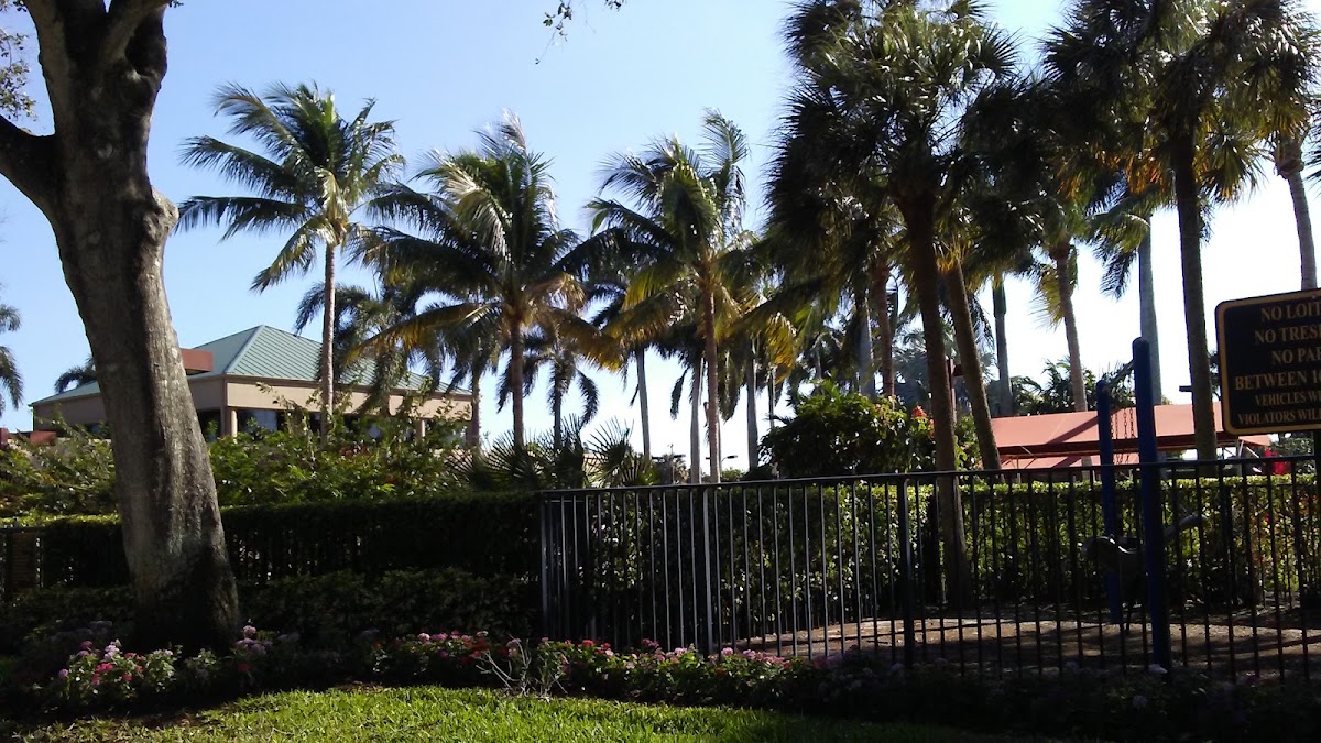 Newport Bay Club - Photo 1