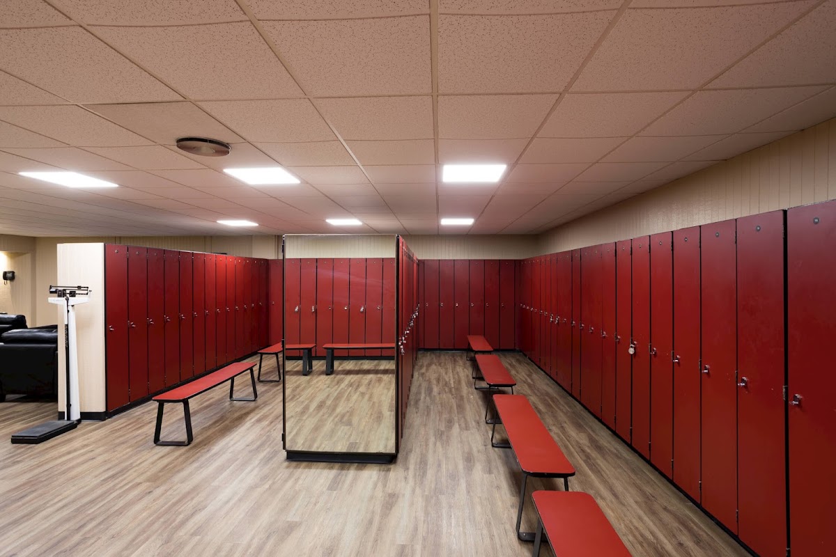 Newport Beach Athletic Club - Photo 2