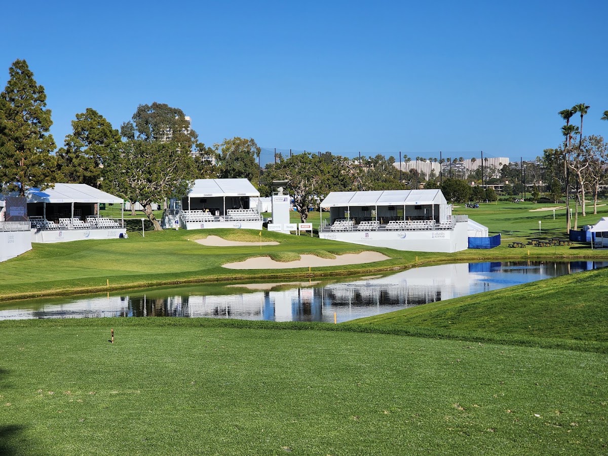 Newport Beach Country Club - Photo 2