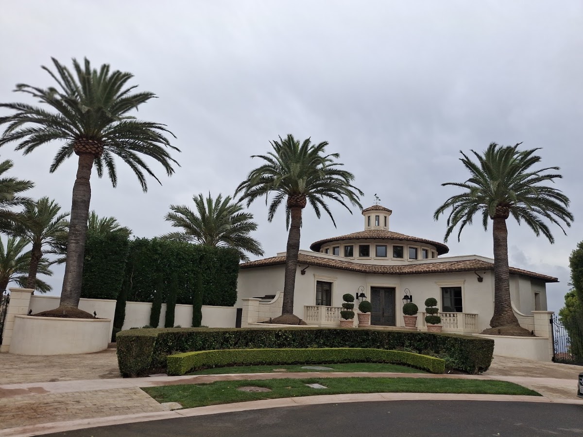 Newport Coast Community Center - Photo 3