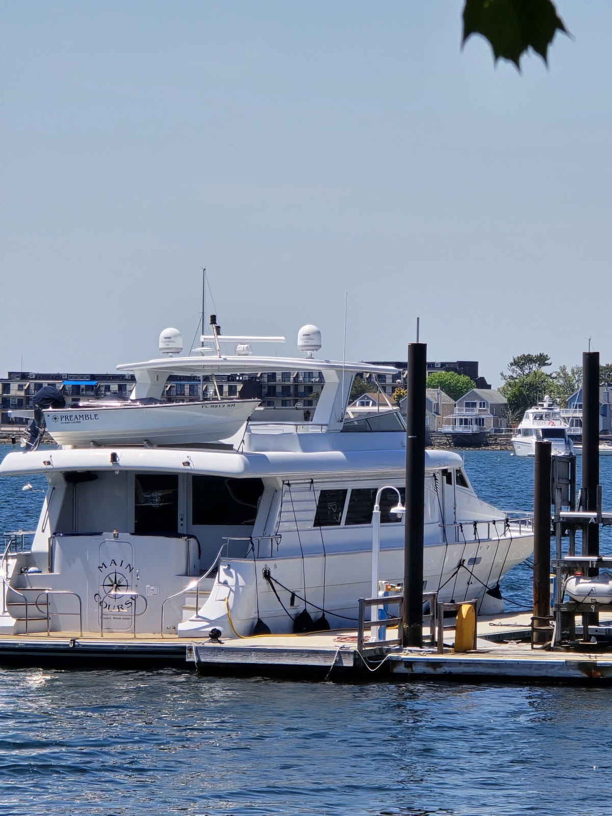 Newport Yacht Club - Photo 3