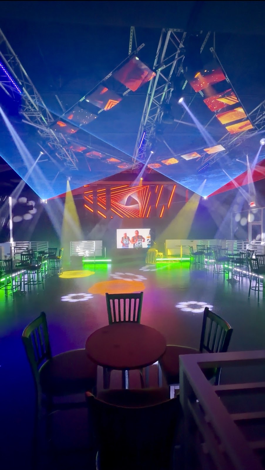 NEXUS BAR & LOUNGE - Photo 2
