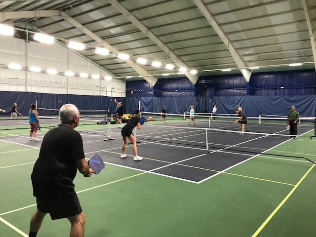 North Haven Health & Racquet - Photo 3