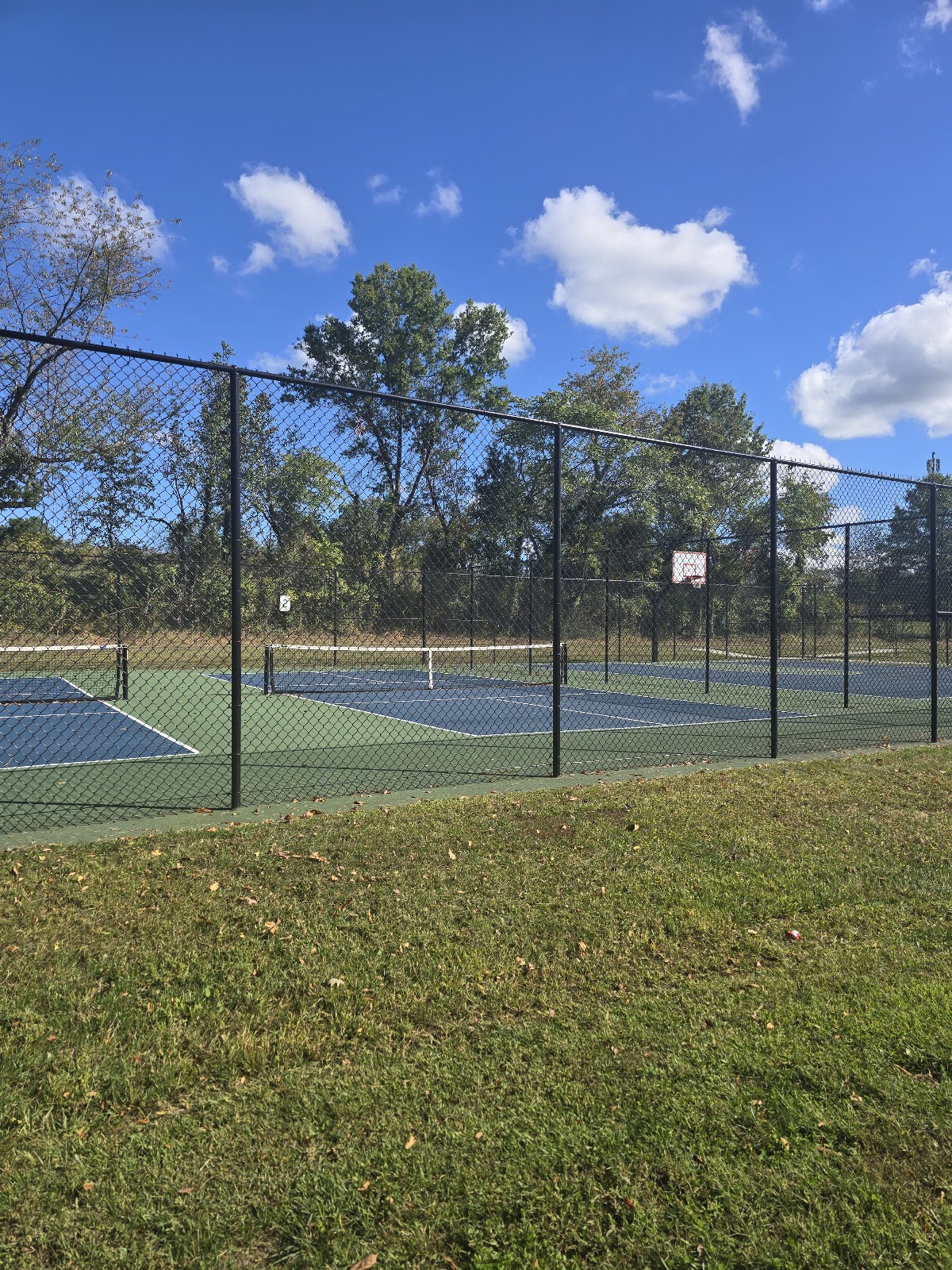 North Hill Park Pickleball Courts