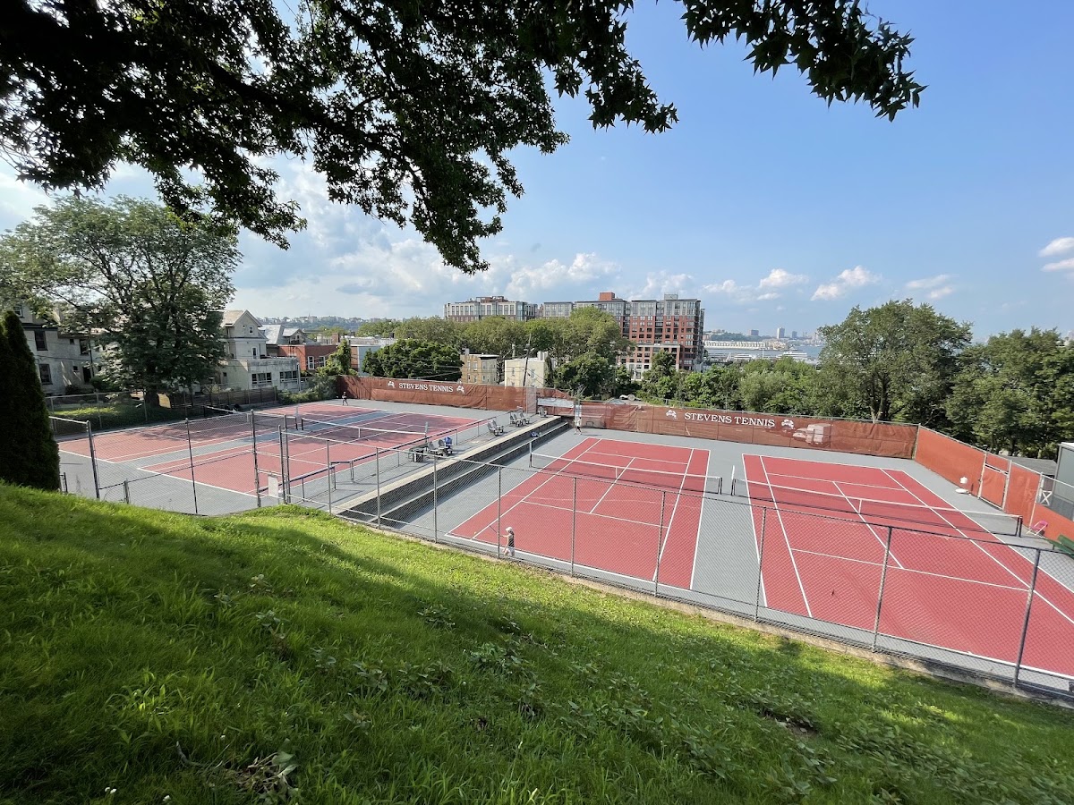 North Tennis Courts - Photo 2