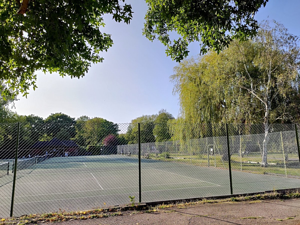 Northway Tennis Centre - Photo 2