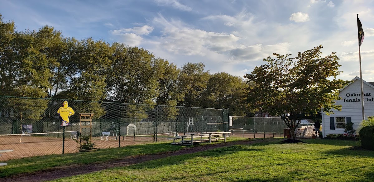 Oakmont Tennis Club - Photo 3